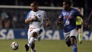Despiden a jugadores en Brasil por ir a fiesta donde hubo un tiroteo