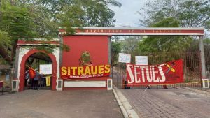 "Está mal porque yo venía a parcial (examen) y no nos dejan entrar": alumnos de la UES en Oriente