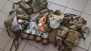 Ucrania incauta máscaras de gas al ejército ruso y temor químico crece