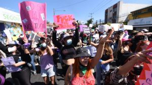 VIDEO: Mujeres denunciaron históricas injusticias en la marcha