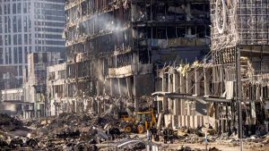 Economía de Ucrania se hundirá 35% en 2022 por la guerra, dice Banco Mundial