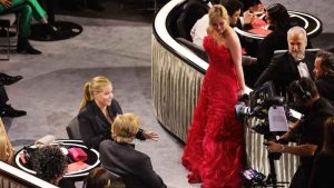 Premios Oscar: La humillante broma de Amy Schumer a Kirsten Dunst que casi pasa inadvertida