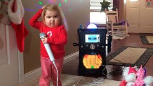¿La recuerdas? Así luce Audrey Nethery, la icónica niña del "Karaoke Monday" que se volvió viral