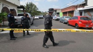 Policía maneja con hermetismo procedimiento en colonia Palermo de San Salvador