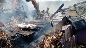 Incendio redujo a cenizas una tortillería y una vivienda en Mejicanos