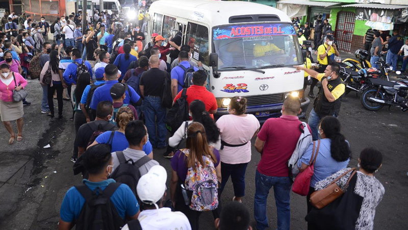 motoristas--transporte-colas-ruta-42-152-catalino-miranda134