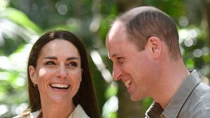 El príncipe William y Kate Middleton nadaron con tiburones durante un tour por el Caribe