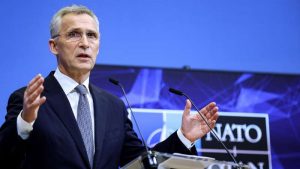 Putin prepara a Rusia para una larga guerra en Ucrania, afirma el jefe de la OTAN