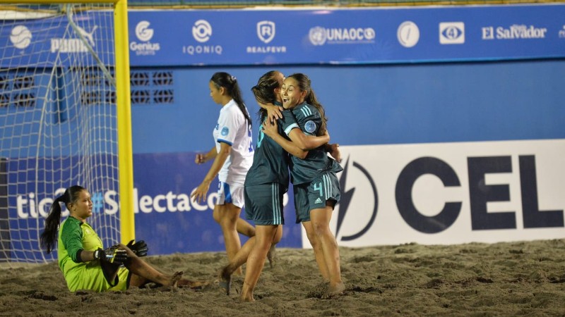 Selecciones de fútbol playa afinan últimos detalles para El Salvador Beach  Soccer Cup 2022 – Diario La Página