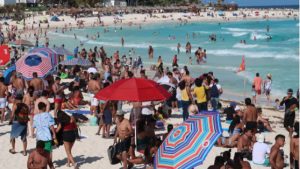 Estás son las enfermedades más comunes entre los turistas en vacaciones