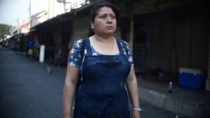 "Duele ver todo destruido", lamentan vendedoras en la zona de desalojo en la Rubén Darío