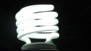 Precio de energía eléctrica no aumentará durante tres meses