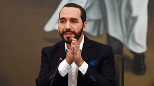 “La comunidad internacional puede hacer mucho más” para defender la democracia en El Salvador, afirma Juan Pappier