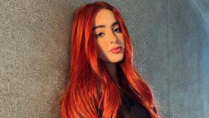 ¡Nicolle Figueroa también reina en YouTube! La salvadoreña y Augusto Giménez reciben su placa de plata