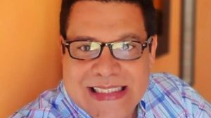 "Yo puedo vivir cantando hasta que Dios quiera, los puestos políticos (duran) tres añitos", René Alonso se defiende de los "haters"