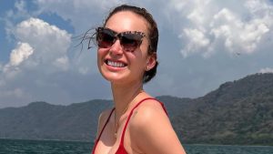 Andrea Mariona se identifica con canción de Miley Cyrus