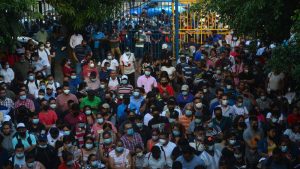"Aquí no hay trabajo": Cientos de salvadoreños interesados en visas laborales de Estados Unidos