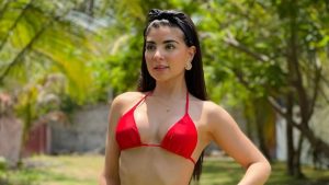 FOTOS: Adriana Hasbún es considerada "la mujer más bella de El Salvador" y las redes explotan