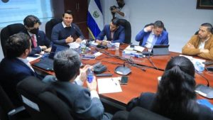 Comisión de Economía acuerda leyes para proyecto del tren y aeropuerto del Pacífico que omiten la Lacap