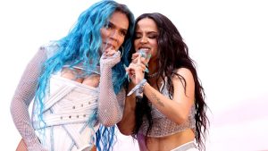 VIDEO. ¡Respira hondo! Las mamás de Karol G y Becky G se roban el show en Coachella