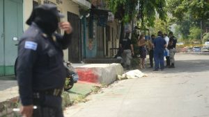 "A poner una recarga había salido": Anciano muere por paro cardíaco en colonia El Triunfo de Mejicanos
