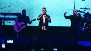 VIDEO. Alejandro Sanz se reencuentra con El Salvador y cierra #LaGira 2022 en América
