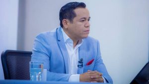 Gobierno no ha buscado al FMI "por un tema de dinero", afirma ministro Zelaya