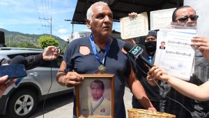 "Es un retiro digno de lástima", afirma empleado despedido de la Policía