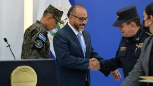 FOTOS: "Digan 'puyabotones', lo que quieran decir". Así extendió la Asamblea el régimen de excepción por otro mes