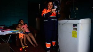 "No me ofenden si me dicen 'la barrendera', sigo los pasos de mi madre": Katherine de Orellana, famosa TikToker