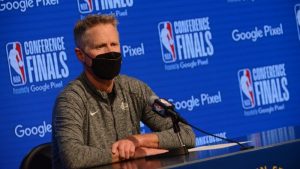 VIDEO: El furioso reclamo del técnico de Golden State Warriors tras tiroteo en Uvalde, Texas