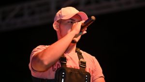 El cantante Alejo Dii lanza el sencillo "Tu luz" para homenajear a las madres salvadoreñas