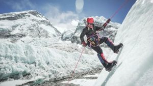 ¡HISTÓRICO! La salvadoreña Alfa Karina Arrué llegó a la cima del Everest