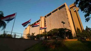 Banco de Paraguay desmiente a Bukele sobre abordar "despliegue de Bitcoin" en reunión de bancos