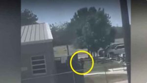 VIDEO: Asesino de Uvalde, Texas ingresó a la escuela fácilmente y sin oposición