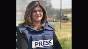 Quién era Shireen Abu Akleh, la periodista asesinada durante una cobertura en Cisjordania