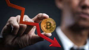 Precio del Bitcoin sigue en picada y cae a $28,711