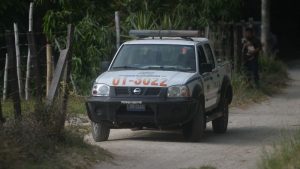 “Tuve que salir huyendo y el mismo mes me despiden”: Motorista de la PNC es amenazado por pandillas