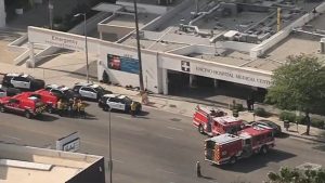 California: Tres personas apuñaladas en un hospital de Encino