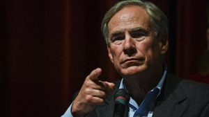 Gobernador de Texas culpa a Biden por las muertes en tráiler de San Antonio
