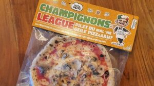 VIRAL. La UEFA demandó a una pizzería por su pizza Champignon League