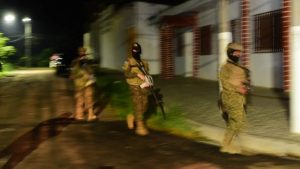 FOTOS: Amplio despliegue de seguridad en Santa Ana tras asesinato de dos policías y un oficial