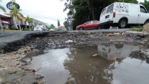 "Nunca la han arreglado": mal estado de las calles se deterioran  más por lluvias