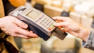 Tasas de interés más altas en EE.UU. harán más caros los créditos para los salvadoreños