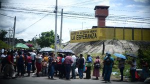 "Medidas del régimen de excepción son excesivas y ponen en riesgo derechos" de la ciudadanía, dice Eduardo Escobar