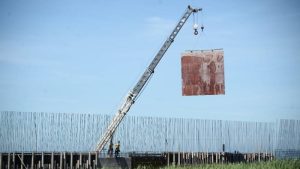 FOTOS: "Aquí nadie nos avisó nada". Avanza construcción del megapenal en San Vicente