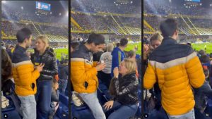 VIDEO. Le propuso matrimonio a su novio durante un partido, pero él la ignoró para seguir viendo el juego