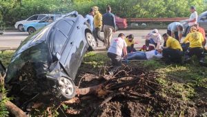 Un recién nacido entre los lesionados de dos accidentes de tránsito