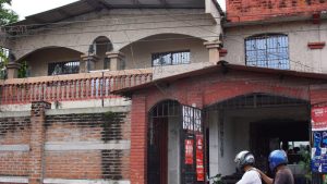 28 inmuebles, 5 cuentas bancarias y 6 vehículos, entre bienes inmovilizados a implicado en feminicidio de Flor García