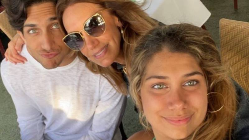 In Barbicour style, Lily Estefan and her daughter fall in love